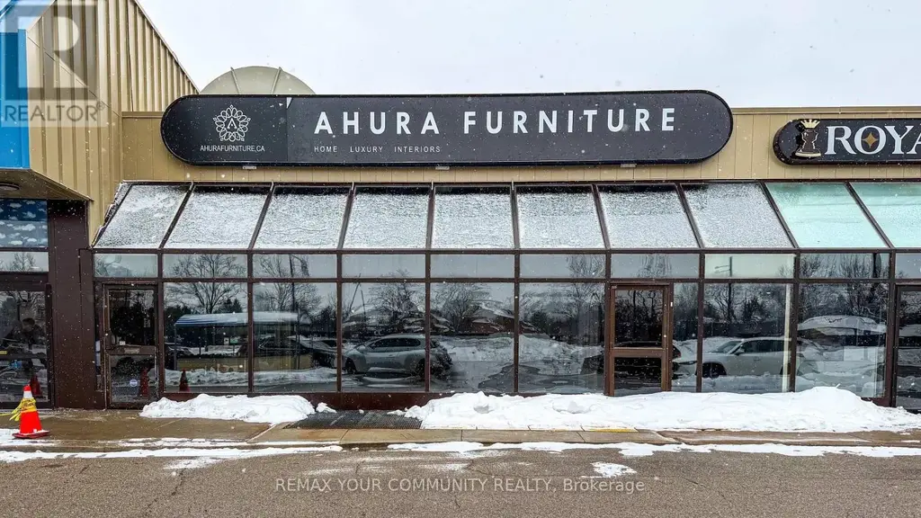 203 - 9737 Yonge Street, Richmond Hill (Harding)